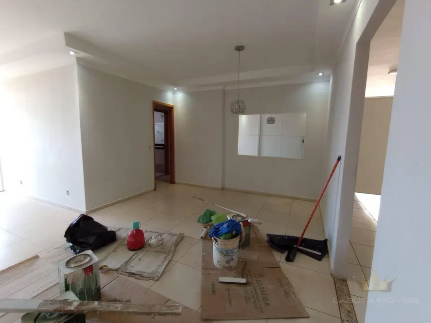 Apartamento com 3 quartos para alugar, 115m2 em Jardim São Carlos, Sumare - SP - imagem 5 Foto 5 de Apartamento com 3 quartos para alugar, 115m2 em Jardim São Carlos, Sumare - SP