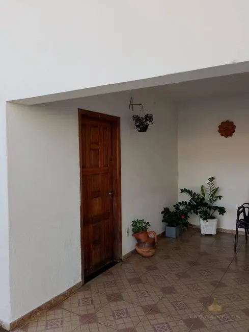 Foto 3 de Casa com 3 quartos à venda, 300m2 em Jardim São Domingos, Sumare - SP