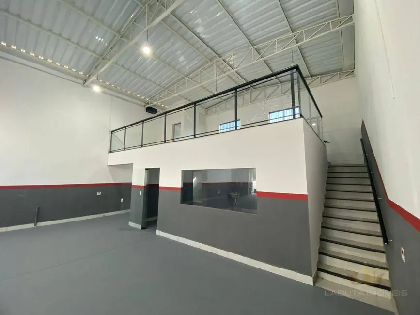 Sala Comercial para alugar, 246m2 em Centro, Sumare - SP - imagem 3 Foto 3 de Sala Comercial para alugar, 246m2 em Centro, Sumare - SP