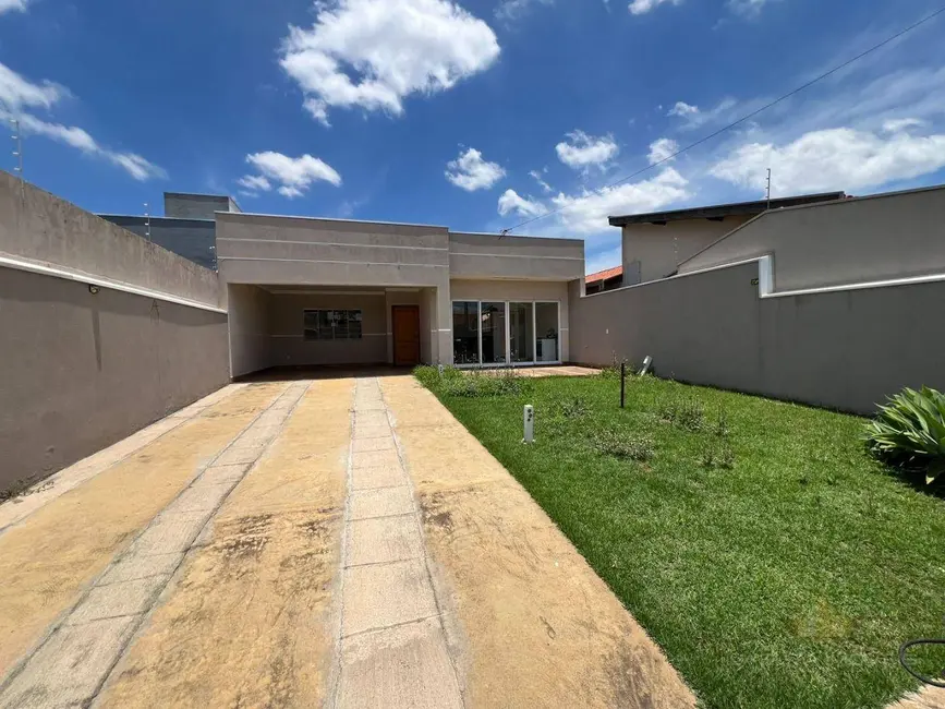 Casa com 3 quartos para alugar, 250m2 em Jardim Residencial Vaughan, Sumare - SP - imagem 2 Foto 2 de Casa com 3 quartos para alugar, 250m2 em Jardim Residencial Vaughan, Sumare - SP