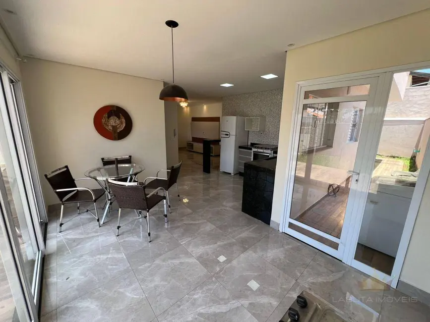 Casa com 3 quartos para alugar, 250m2 em Jardim Residencial Vaughan, Sumare - SP - imagem 8 Foto 8 de Casa com 3 quartos para alugar, 250m2 em Jardim Residencial Vaughan, Sumare - SP