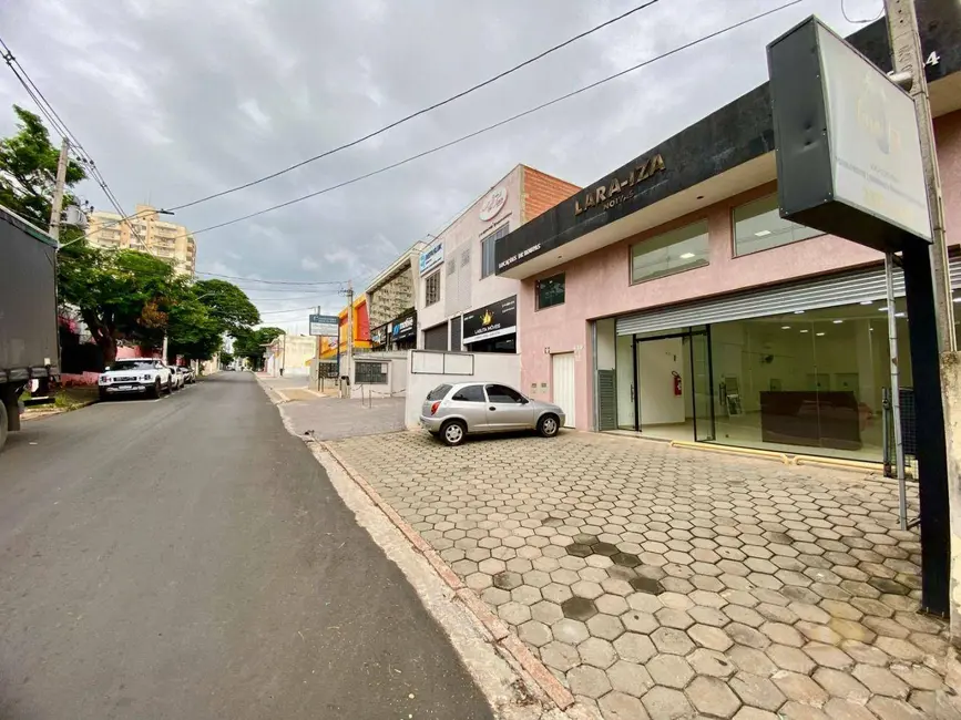 Foto 2 de Sala Comercial para alugar, 304m2 em Jardim São Carlos, Sumare - SP