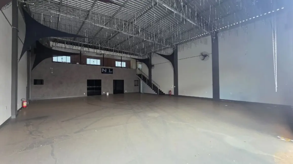 Sala Comercial para alugar, 350m2 em Vila Santa Terezinha, Sumare - SP - imagem 1 Foto 1 de Sala Comercial para alugar, 350m2 em Vila Santa Terezinha, Sumare - SP