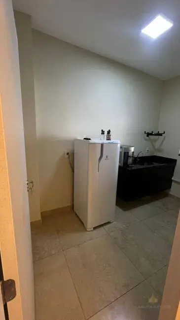 Sala Comercial para alugar, 350m2 em Vila Santa Terezinha, Sumare - SP - imagem 9 Foto 9 de Sala Comercial para alugar, 350m2 em Vila Santa Terezinha, Sumare - SP