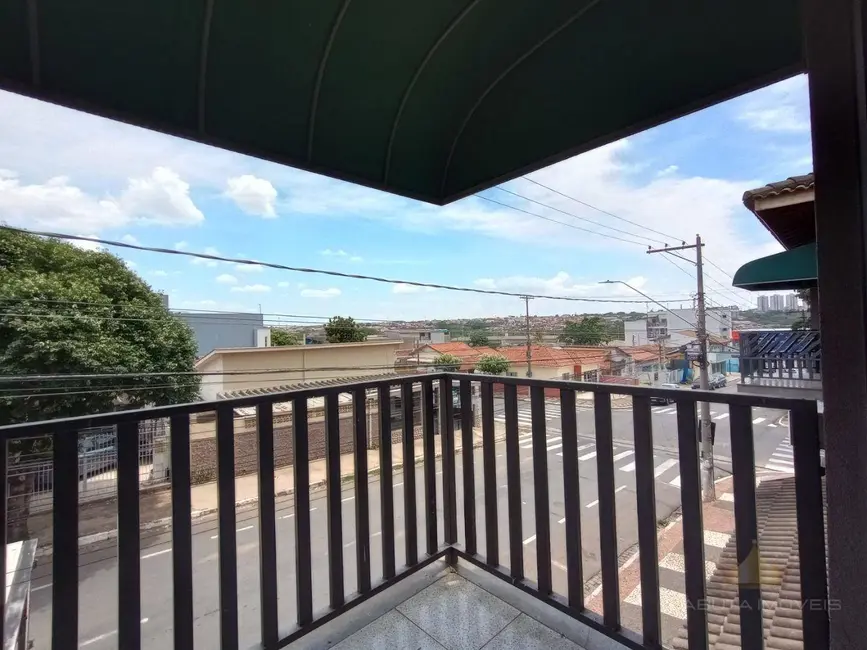 Casa com 3 quartos para alugar, 250m2 em Jardim São Carlos, Sumare - SP - imagem 8 Foto 8 de Casa com 3 quartos para alugar, 250m2 em Jardim São Carlos, Sumare - SP