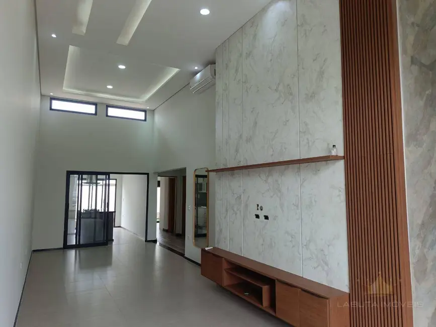 Foto 3 de Casa de Condomínio com 3 quartos para alugar, 250m2 em Sumare - SP