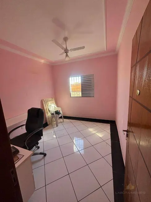 Casa com 3 quartos à venda, 196m2 em Jardim Macarenko, Sumare - SP - imagem 9 Foto 9 de Casa com 3 quartos à venda, 196m2 em Jardim Macarenko, Sumare - SP