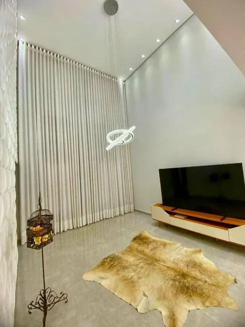 Foto 3 de Casa de Condomínio com 5 quartos para alugar, 382m2 em Jardim Macarenko, Sumare - SP