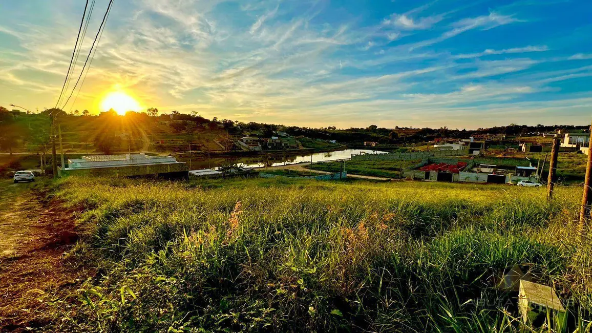 Foto 1 de Terreno / Lote à venda, 600m2 em Chácaras Luzitana, Hortolandia - SP