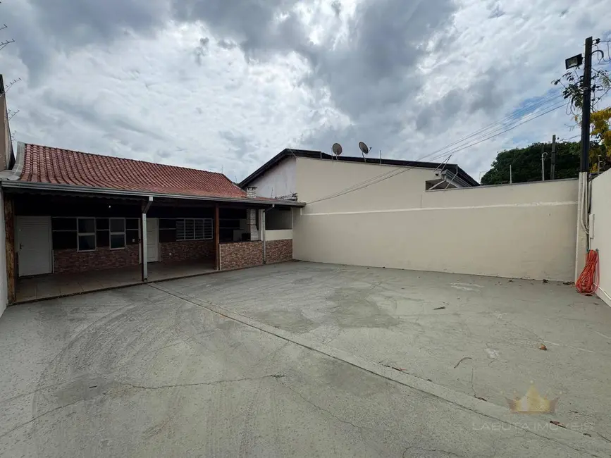 Foto 3 de Casa com 3 quartos para alugar, 250m2 em Vila Menuzzo, Sumare - SP