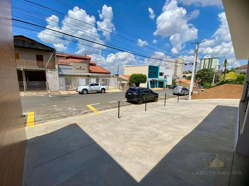 Foto 4 de Casa para alugar, 450m2 em Centro, Nova Odessa - SP