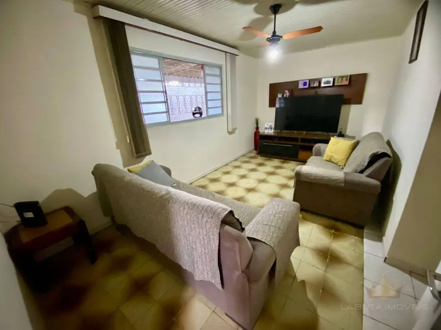 Casa com 3 quartos à venda, 250m2 em Jardim João Paulo II, Sumare - SP - imagem 4 Foto 4 de Casa com 3 quartos à venda, 250m2 em Jardim João Paulo II, Sumare - SP