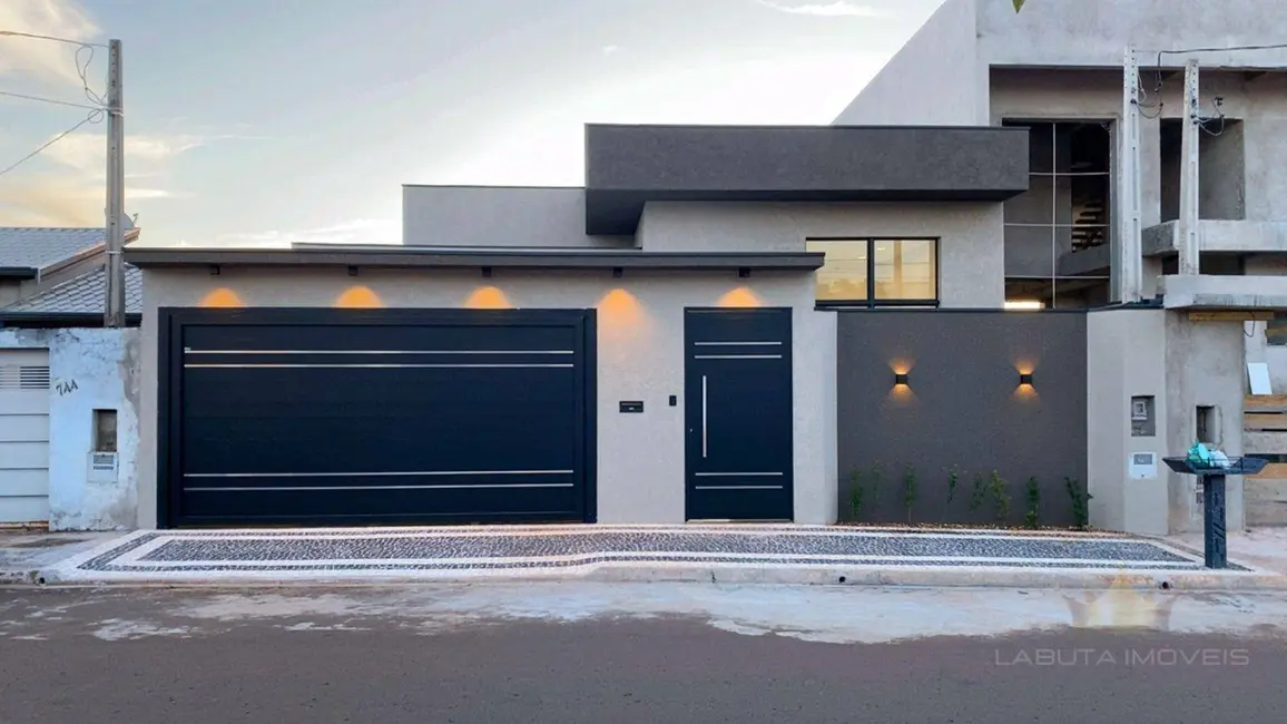 Foto 1 de Casa com 3 quartos à venda, 312m2 em Jardim Maria Helena, Nova Odessa - SP