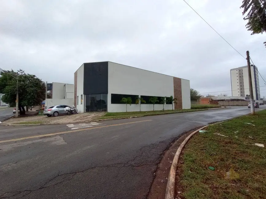 Sala Comercial para alugar, 330m2 em Jardim Residencial Ravagnani, Sumare - SP - imagem 2 Foto 2 de Sala Comercial para alugar, 330m2 em Jardim Residencial Ravagnani, Sumare - SP