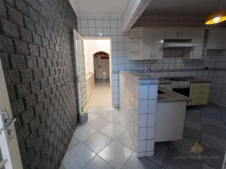 Foto 9 de Casa com 3 quartos para alugar, 200m2 em Conjunto Habitacional 23 de Maio, Nova Odessa - SP