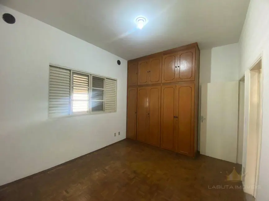 Casa com 3 quartos para alugar, 300m2 em Vila Menuzzo, Sumare - SP - imagem 7 Foto 7 de Casa com 3 quartos para alugar, 300m2 em Vila Menuzzo, Sumare - SP