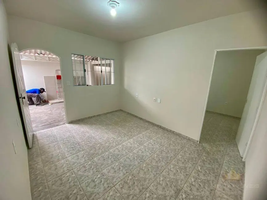 Casa com 1 quarto para alugar, 125m2 em Jardim João Paulo II, Sumare - SP - imagem 2 Foto 2 de Casa com 1 quarto para alugar, 125m2 em Jardim João Paulo II, Sumare - SP