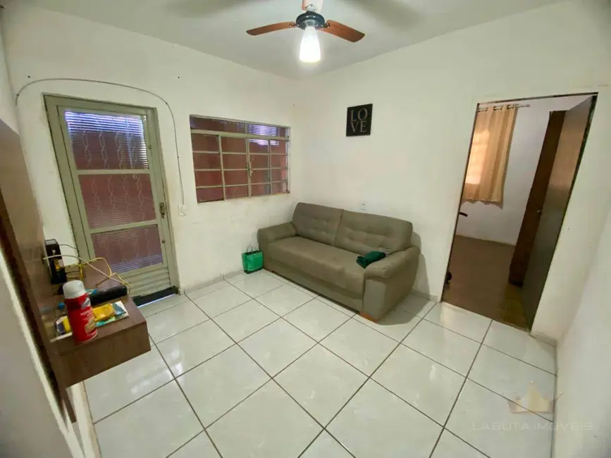 Casa com 3 quartos à venda, 125m2 em Jardim Lucélia, Sumare - SP - imagem 5 Foto 5 de Casa com 3 quartos à venda, 125m2 em Jardim Lucélia, Sumare - SP