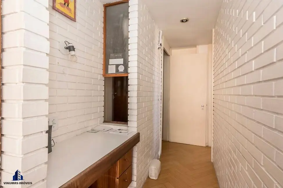 Sala Comercial à venda, 55m2 em Centro Histórico, Porto Alegre - RS - imagem 5 Foto 5 de Sala Comercial à venda, 55m2 em Centro Histórico, Porto Alegre - RS