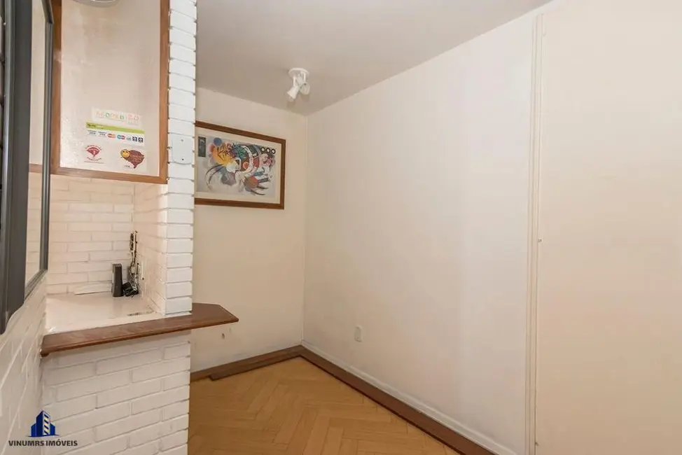Sala Comercial à venda, 55m2 em Centro Histórico, Porto Alegre - RS - imagem 3 Foto 3 de Sala Comercial à venda, 55m2 em Centro Histórico, Porto Alegre - RS