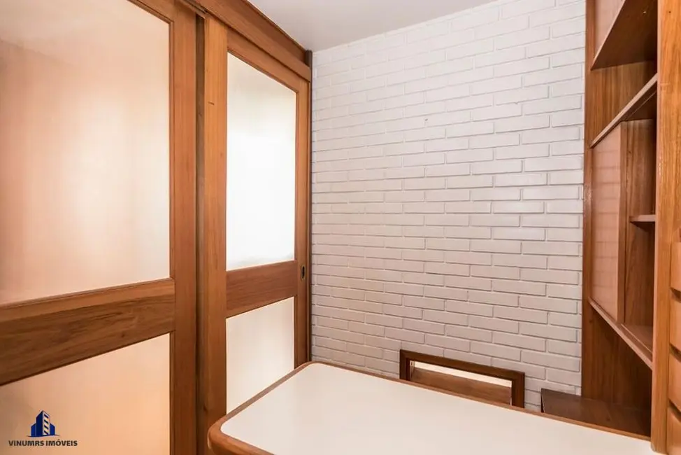 Sala Comercial à venda, 55m2 em Centro Histórico, Porto Alegre - RS - imagem 9 Foto 9 de Sala Comercial à venda, 55m2 em Centro Histórico, Porto Alegre - RS
