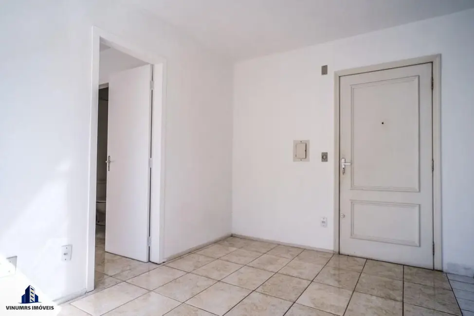 Foto 2 de Sala Comercial à venda, 40m2 em Humaitá, Porto Alegre - RS