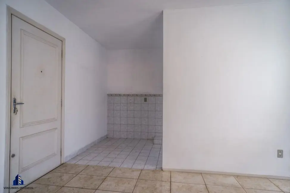 Foto 3 de Sala Comercial à venda, 40m2 em Humaitá, Porto Alegre - RS