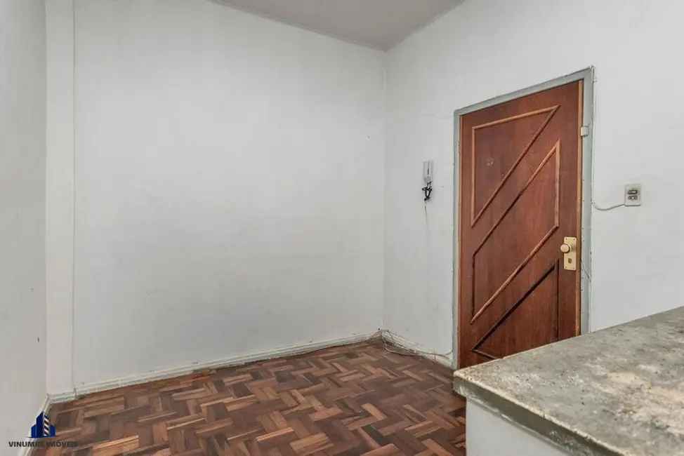 Apartamento com 1 quarto à venda, 31m2 em Farroupilha, Porto Alegre - RS - imagem 4 Foto 4 de Apartamento com 1 quarto à venda, 31m2 em Farroupilha, Porto Alegre - RS