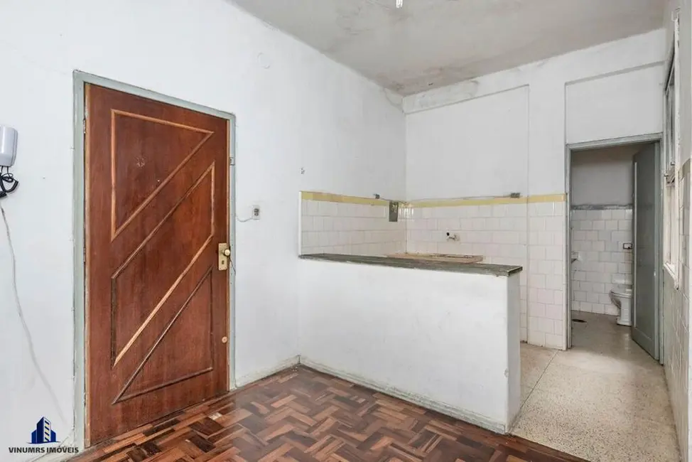 Apartamento com 1 quarto à venda, 31m2 em Farroupilha, Porto Alegre - RS - imagem 5 Foto 5 de Apartamento com 1 quarto à venda, 31m2 em Farroupilha, Porto Alegre - RS