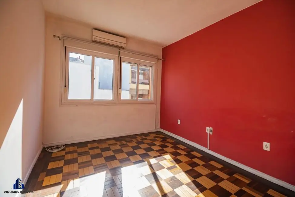 Foto 2 de Apartamento com 3 quartos à venda, 92m2 em Floresta, Porto Alegre - RS