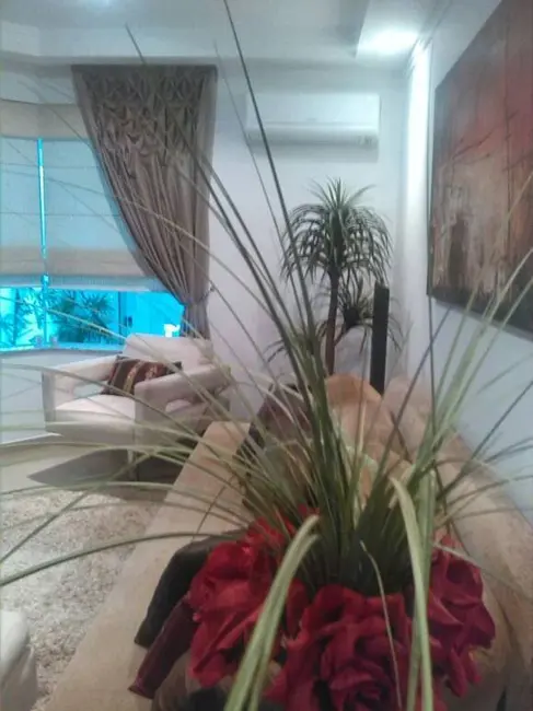 Foto 1 de Sobrado com 3 quartos à venda, 250m2 em Jardim Textil, São Paulo - SP