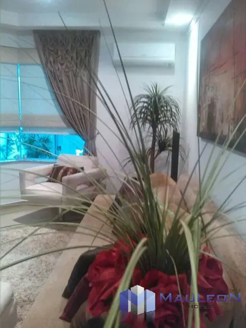 Foto 1 de Sobrado com 3 quartos à venda, 250m2 em Jardim Textil, São Paulo - SP