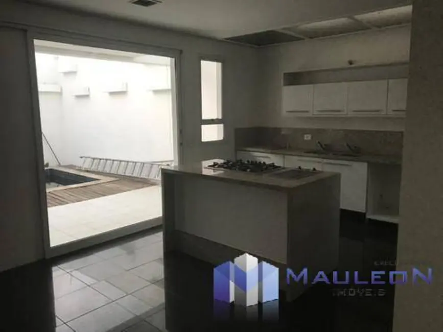 Sobrado com 4 quartos à venda, 330m2 em Água Rasa, São Paulo - SP - imagem 5 Foto 5 de Sobrado com 4 quartos à venda, 330m2 em Água Rasa, São Paulo - SP