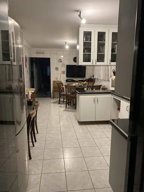 Foto 6 de Sobrado com 3 quartos à venda, 240m2 em Jardim Textil, São Paulo - SP