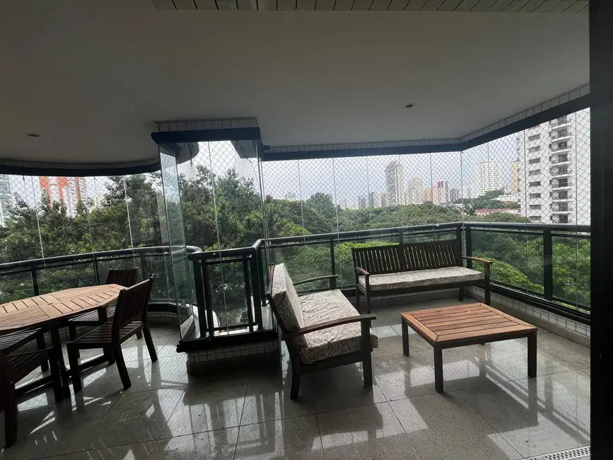 Foto 3 de Apartamento com 3 quartos para alugar, 186m2 em Tatuapé, São Paulo - SP