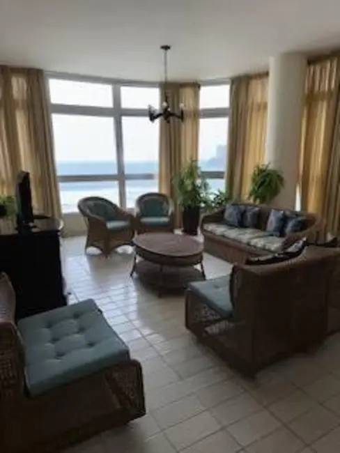 Foto 1 de Apartamento com 4 quartos à venda, 180m2 em Pitangueiras, Guaruja - SP