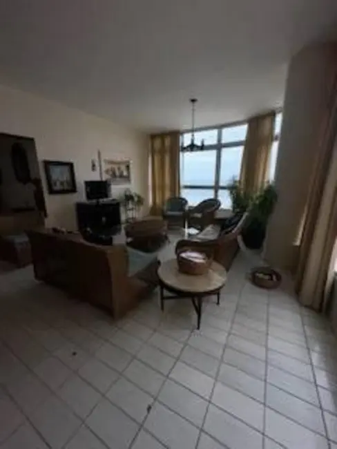 Foto 5 de Apartamento com 4 quartos à venda, 180m2 em Pitangueiras, Guaruja - SP