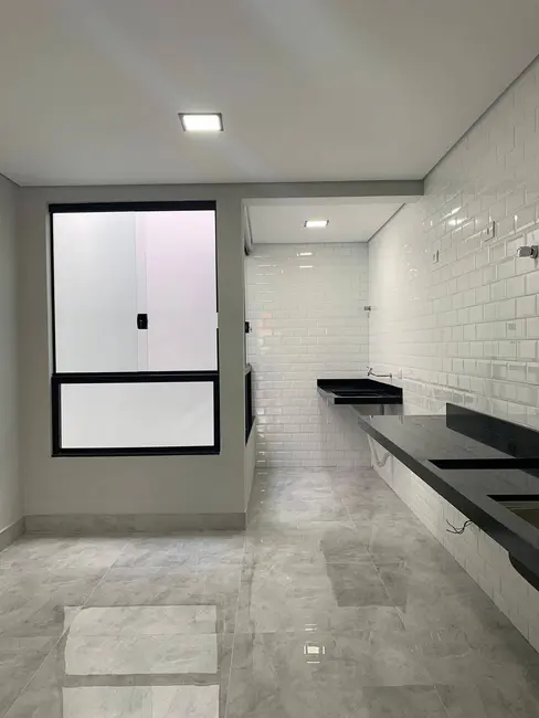 Sobrado com 3 quartos à venda, 195m2 em Tatuapé, São Paulo - SP - imagem 4 Foto 4 de Sobrado com 3 quartos à venda, 195m2 em Tatuapé, São Paulo - SP