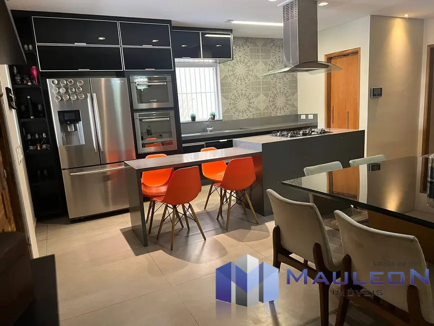 Sobrado com 3 quartos à venda, 196m2 em Vila Carrão, São Paulo - SP - imagem 4 Foto 4 de Sobrado com 3 quartos à venda, 196m2 em Vila Carrão, São Paulo - SP