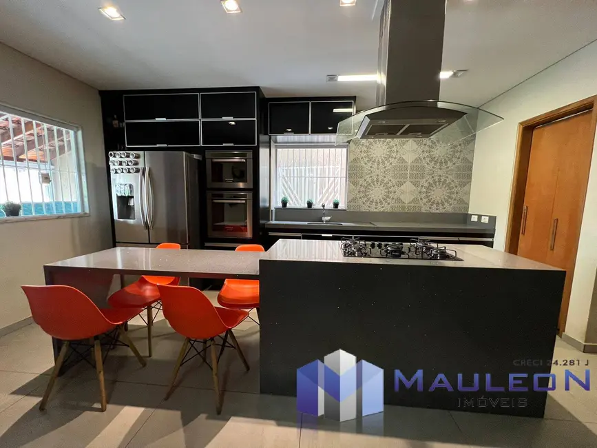 Sobrado com 3 quartos à venda, 196m2 em Vila Carrão, São Paulo - SP - imagem 6 Foto 6 de Sobrado com 3 quartos à venda, 196m2 em Vila Carrão, São Paulo - SP