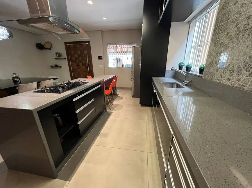 Foto 5 de Sobrado com 3 quartos à venda, 196m2 em Vila Carrão, São Paulo - SP