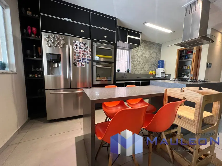 Sobrado com 3 quartos à venda, 196m2 em Vila Carrão, São Paulo - SP - imagem 9 Foto 9 de Sobrado com 3 quartos à venda, 196m2 em Vila Carrão, São Paulo - SP