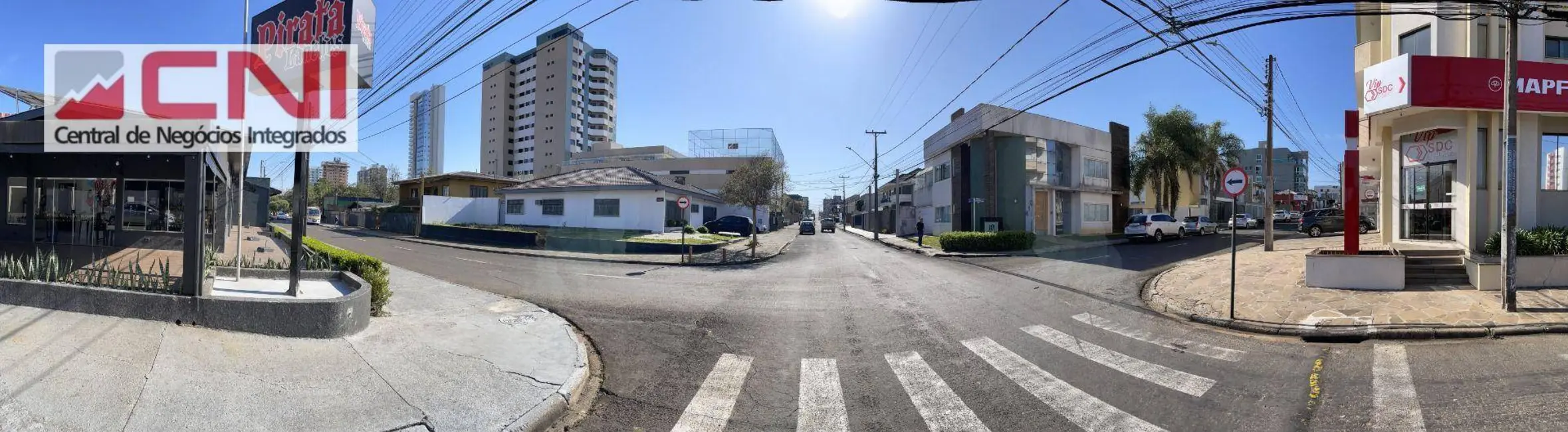 Foto 3 de Casa com 4 quartos à venda, 430m2 em Centro, Guarapuava - PR