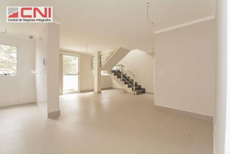 Cobertura com 2 quartos à venda, 179m2 em Tarumã, Curitiba - PR - imagem 4 Foto 4 de Cobertura com 2 quartos à venda, 179m2 em Tarumã, Curitiba - PR