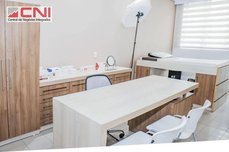 Sala Comercial à venda, 74m2 em Rebouças, Curitiba - PR - imagem 4 Foto 4 de Sala Comercial à venda, 74m2 em Rebouças, Curitiba - PR