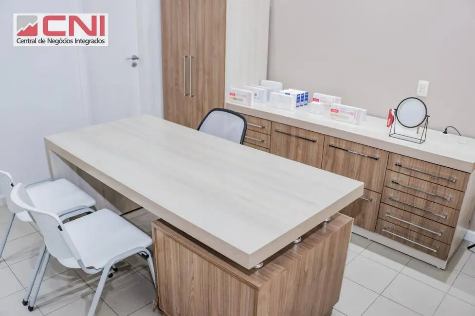 Sala Comercial à venda, 74m2 em Rebouças, Curitiba - PR - imagem 8 Foto 8 de Sala Comercial à venda, 74m2 em Rebouças, Curitiba - PR