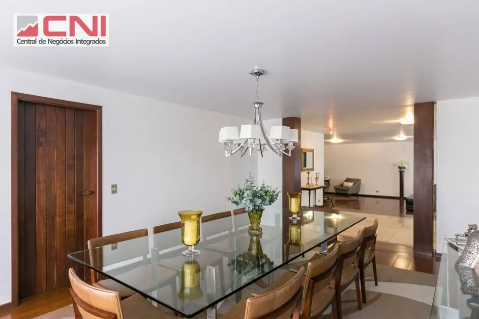 Casa de Condomínio com 4 quartos à venda, 1006m2 em Santo Inácio, Curitiba - PR - imagem 9 Foto 9 de Casa de Condomínio com 4 quartos à venda, 1006m2 em Santo Inácio, Curitiba - PR