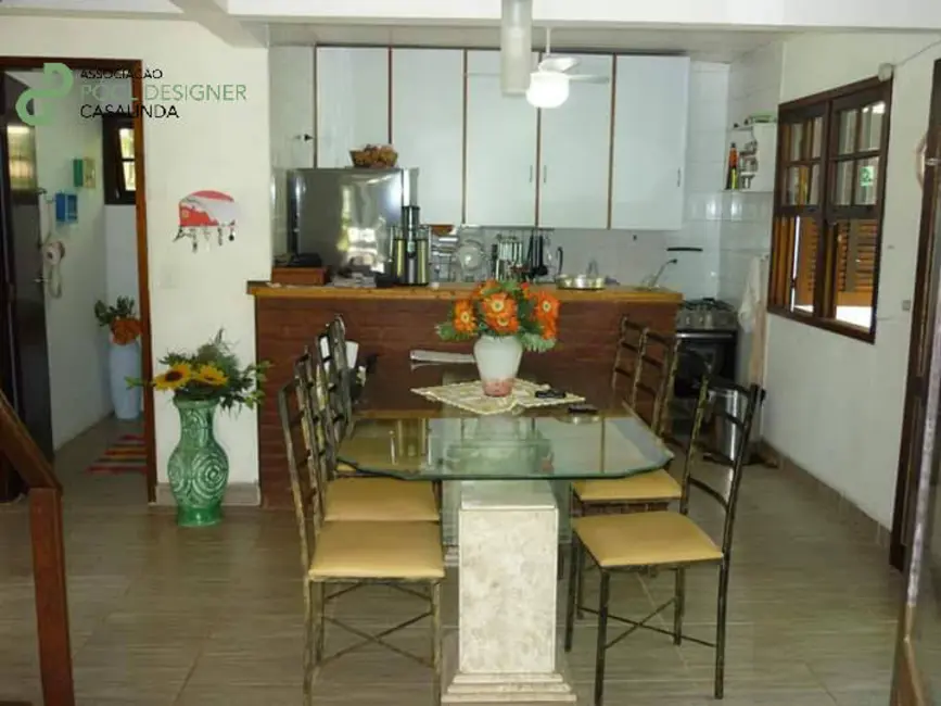 Foto 4 de Casa com 3 quartos para alugar, 460m2 em Sao Sebastiao - SP