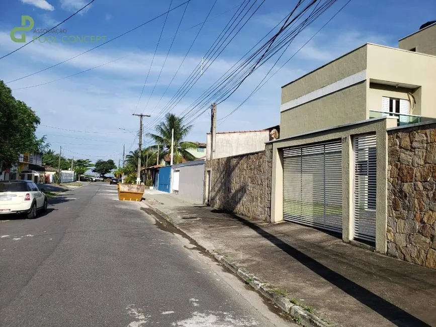 Casa com 3 quartos à venda, 173m2 em Jardim Britânia, Caraguatatuba - SP - imagem 3 Foto 3 de Casa com 3 quartos à venda, 173m2 em Jardim Britânia, Caraguatatuba - SP