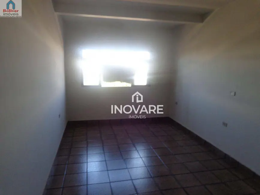 Apartamento com 3 quartos para alugar, 12m2 em Itumbiara - GO - imagem 6 Foto 6 de Apartamento com 3 quartos para alugar, 12m2 em Itumbiara - GO